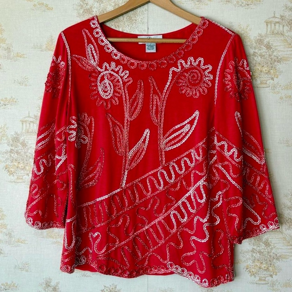 Vintage boho cherry red floral embroidered 3/4 length sleeve top size L
